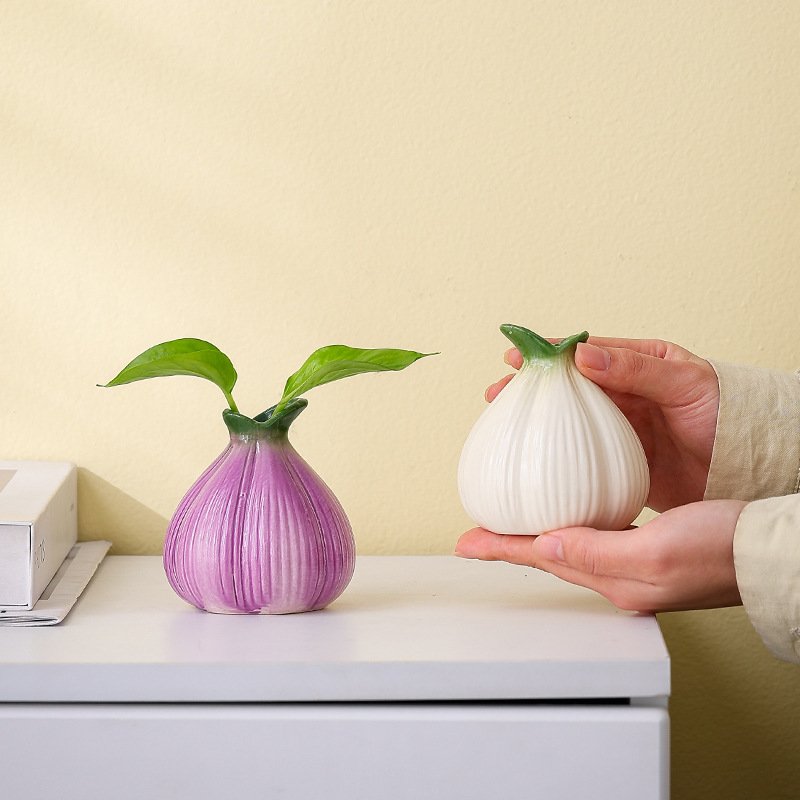 a0832d9f-ba88-4da1-a3e1-04de906c9730.jpg Art Onion Vase Ceramic Small Hydroponic Vase - Image 1